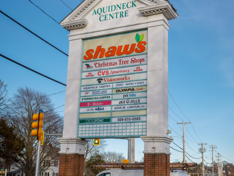 AQUIDNECK CENTRE 99 E MAIN ROAD, MIDDLETOWN, RI Crosspoint Associates