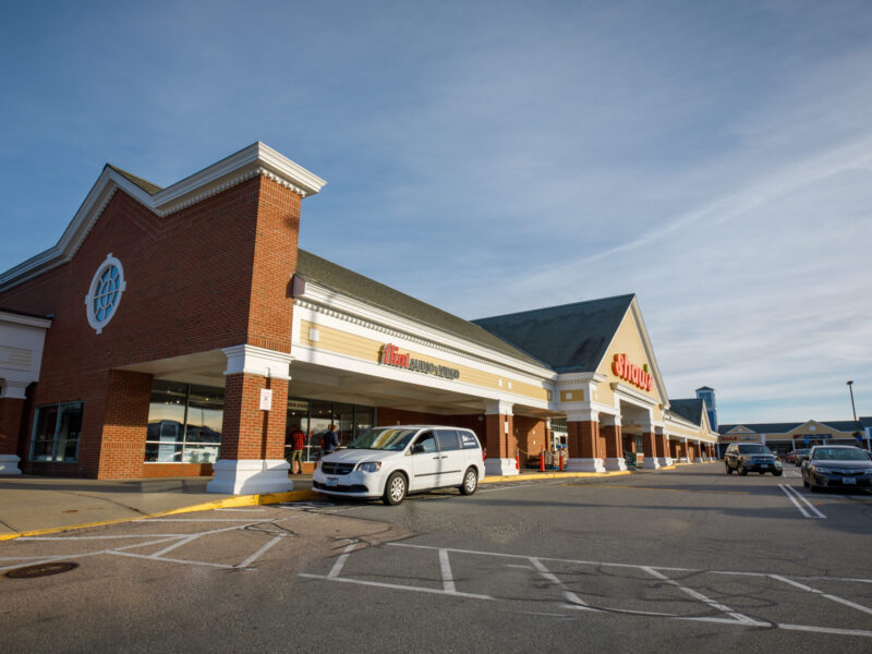 AQUIDNECK CENTRE 99 E MAIN ROAD, MIDDLETOWN, RI Crosspoint Associates