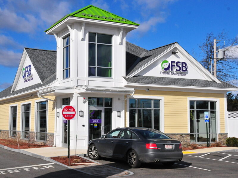 MERRIMACK VILLAGE CENTER, MERRIMACK, NH Crosspoint Associates